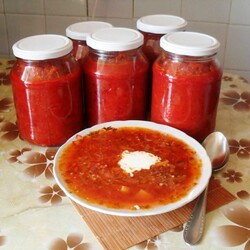 Томатная заправка для борща на зиму с морковью и свеклой