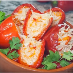 Перец фаршированный капустой на зиму