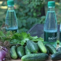 Метод засолки огурцов на минералке