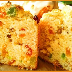 Пасхальный кулич, самый вкусный, ярко желтый, с влажной пропиткой, с цукатами, изюмом и другими добавками. Подробный рецепт