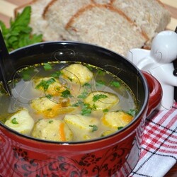 Овощной суп с сырными шариками