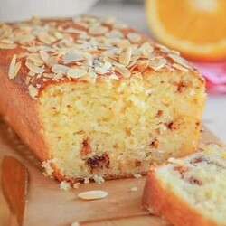 Творожно апельсиновый кекс с шоколадом и миндалем