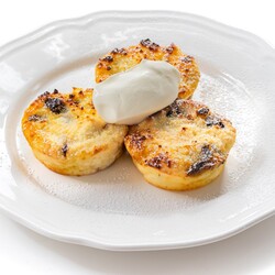 Быстрые сырники в духовке. Рецепт с фотоинструкцией