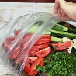 Малосольные огурцы с помидорами в пакете. ....................***... | Интересный контент в группе ДАЧНЫЕ ЗАМЕТКИ