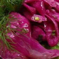 Капуста пелюстка со свеклой