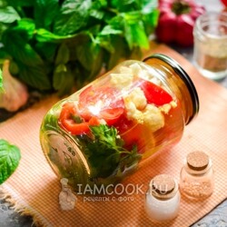 Маринованная цветная капуста с помидорами