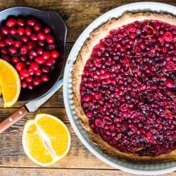 Песочный пирог с клюквой