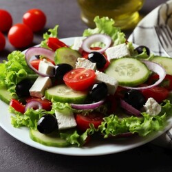 20 самых вкусных заправок для греческого салата