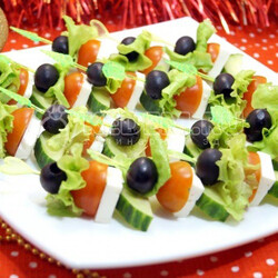 13. Смешаный, солено-кисло-вяжущий.Канапе «Греческое»