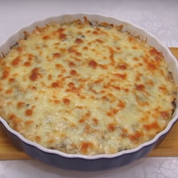 Грибной жульен на горячее — просто и вкусно