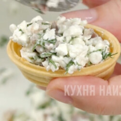 Простая закуска из селёдки. Я очень сомневалась, что это съедобно. Но попробовала - и снова буду готовить!.