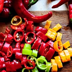 Перец Чили нарезанный маринованный с яблочным уксусом на зиму