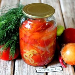 Салат кисло-сладкий из помидоров, перца, лука и моркови на зиму