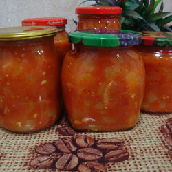 "Сибирячка" кабачки с помидорами, перцем и чесноком на зиму