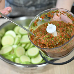 Кабачки на зиму в заливке из зелени и острого перца