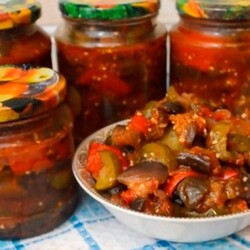 Овощное ассорти из баклажанов на зиму