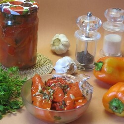 Сладкий перец с чесноком на зиму