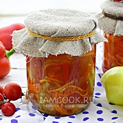 Овощная закуска из помидоров, перца, лука в маринаде на зиму