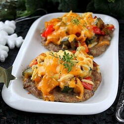 Рецепт котлет "Генеральских" с овощами и сыром | Меню недели