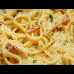 ¿Quién puede RESISTIRSE a estos ESPAGUETI en salsa?