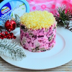 Салат со свеклой и баклажанами