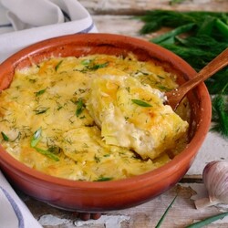 Вкусная картошечка в чесночно-сметанном соусе | Меню недели