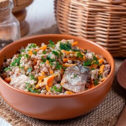 Каша гречневая с рыбными консервами | Меню недели