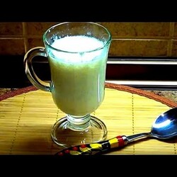 Как очень быстро за 2 минуты сделать кефир из молока.