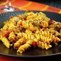 Паста с фаршем и баклажанами. Видео-рецепт