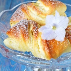 "Бантики" с творогом