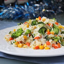 Рецепт риса с овощами на гарнир | Меню недели