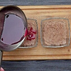 Куриный паштет под гранатовым желе