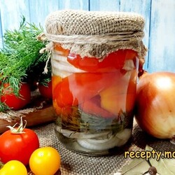 Помидоры дольками с луком и маслом на зиму без стерилизации