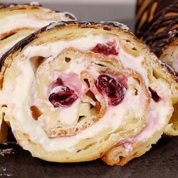 Ленивый ЭКЛЕР с нежным кремом и вишнёвой начинкой Тесто, которое меня удивило!