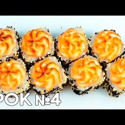 Ролы в черном и белом кунжуте