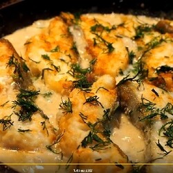 Жарим рыбу в сметанном подливе(готовила+)