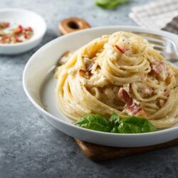 Готовим вкуснейшую пасту карбонара, по правилам и без