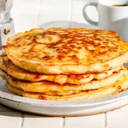 Лепешки на молоке на сковороде, пошаговый рецепт с фото