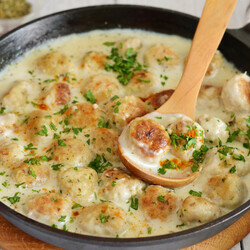 Фрикадельки в соусе