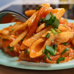 Макароны на сковороде