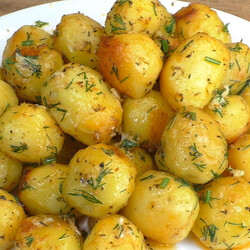 Круглая картошка по - деревенски