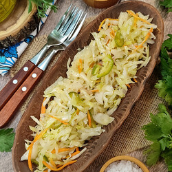Теплый салат из капусты