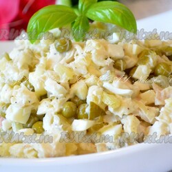 Рецепт салата с отварной рыбой / рыбу взять из другого рецепта/