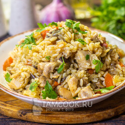 Рис с курицей и баклажанами — рецепт с фото