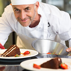 НЕ РАССКАЗЫВАЙТЕ НИКОМУ: СЕКРЕТЫ РЕСТОРАННОЙ КУХНИ (за закрытыми дверями)