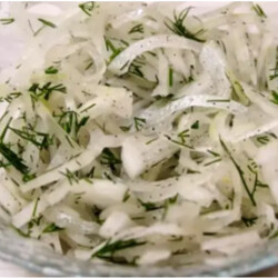 Лук маринованный