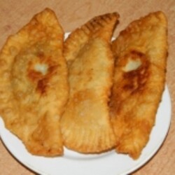 Чебуреки со свининой