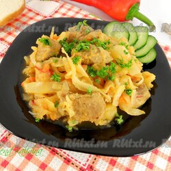 Свинина, тушёная с картошкой и капустой в мультиварке