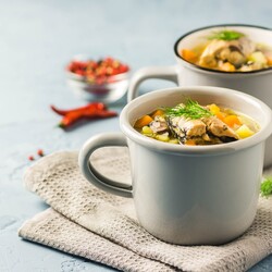 Рыбный суп на скорую руку — Лайфхакер