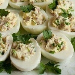 Яйца фаршированные ветчиной